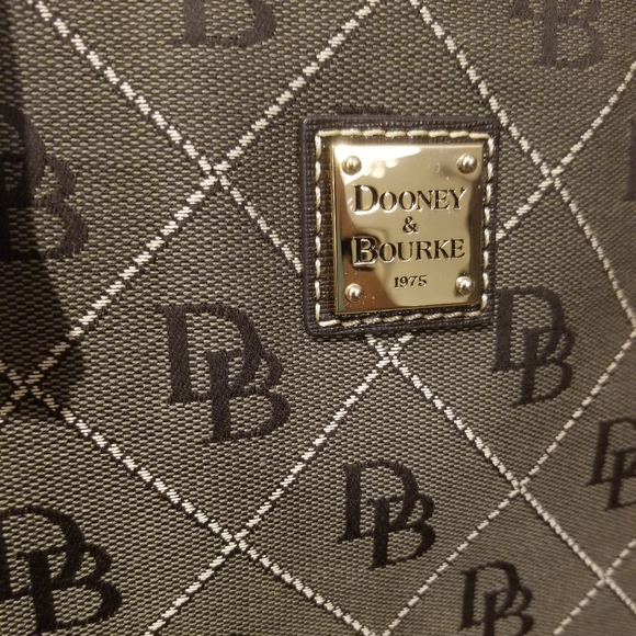 Dooney & Bourke Willa Zip Large Satchel Bag NWT - Picture 2 of 14